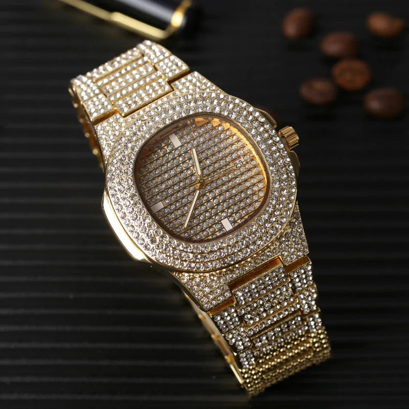Gold-colored Hip Hop Diamond Set by Lamp Post featuring bold chain and pendant with sparkling diamond accents