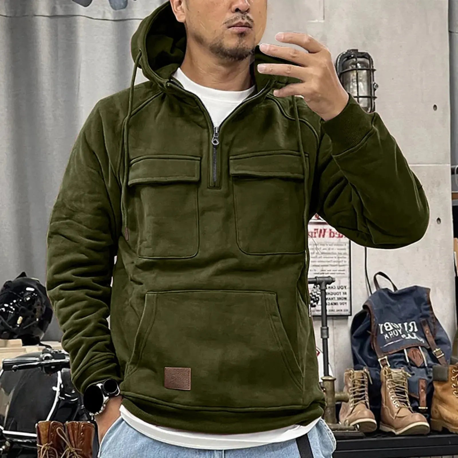 Lamp Post men's winter sweatshirt, hot pink pullover hoodie with zippered front, loose-fit training sweatshirt for men 2023.