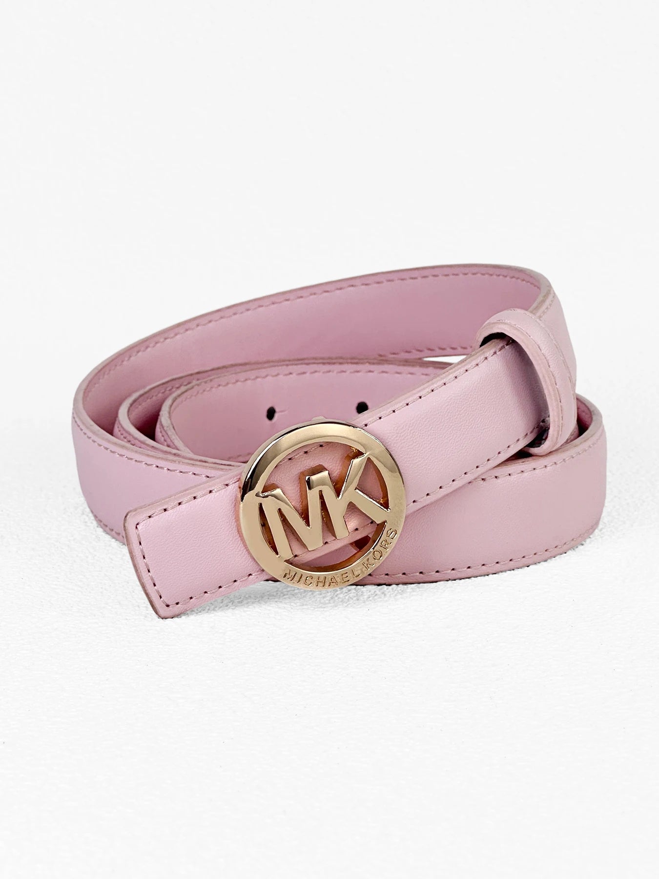 Elegant women's white leather belt with a letter buckle, featuring a premium textured finish and modern style by Lamp Post.