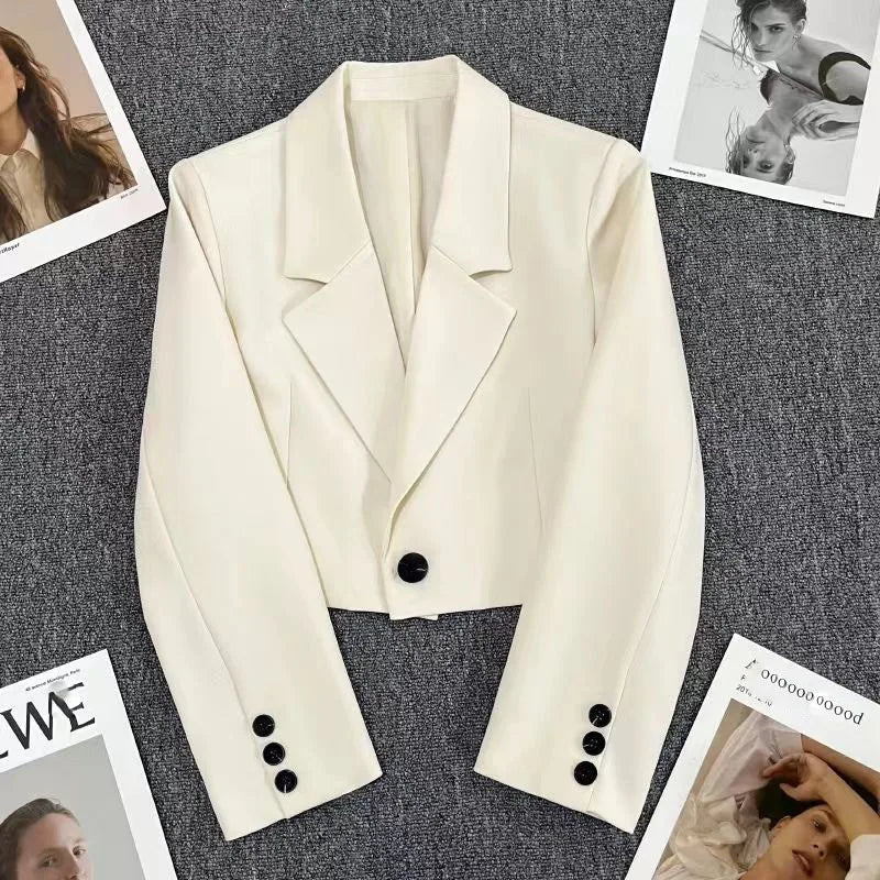Coffee-colored cropped women's blazer by Lamp Post, stylish winter jacket with a tailored fit for 2024 fashion.