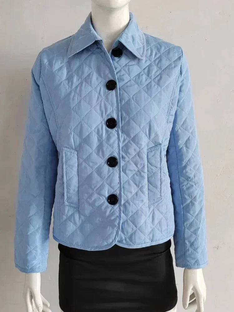 Red Lamp Post women's winter jacket, 4XL coat with hood, warm and stylish for cold weather, suitable for women 70-75kg.