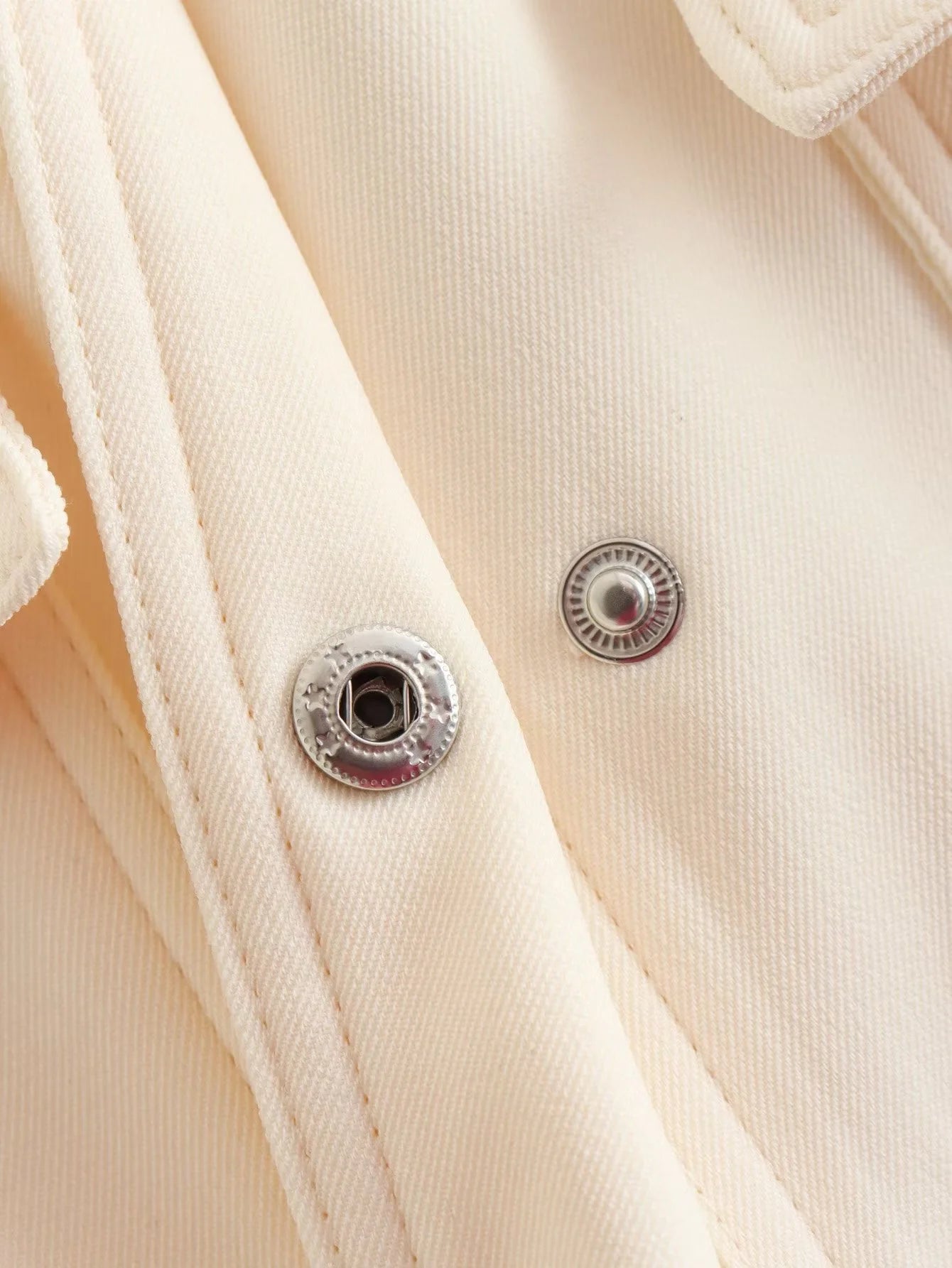 Beige Lamp Post women's bomber jacket with long sleeves, stylish outerwear for 2024, featuring a modern, fitted design.