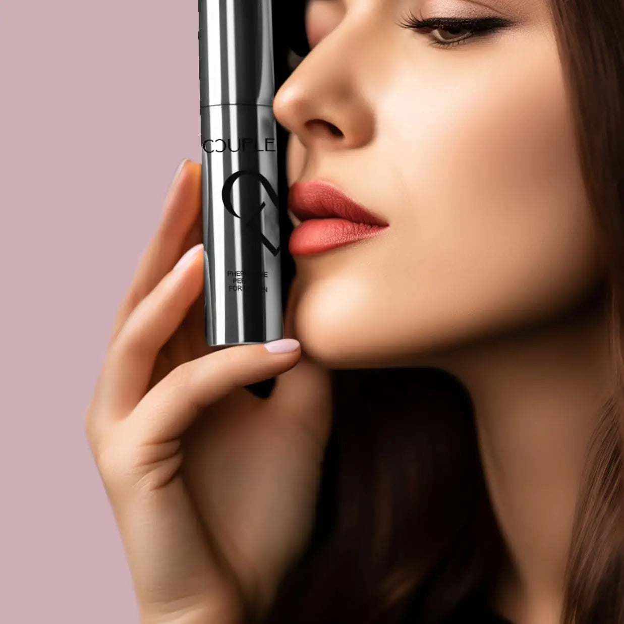 Lamp Post women’s oil perfume roll-on, 10ml, long-lasting pheromone fragrance for women with a subtle, elegant scent.