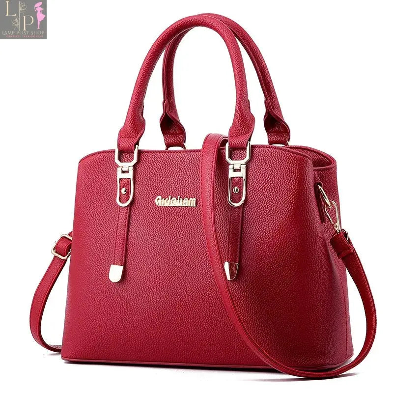 Leather casual tote bag for women, stylish and spacious, with sturdy handles and a sleek design, ideal for everyday use.