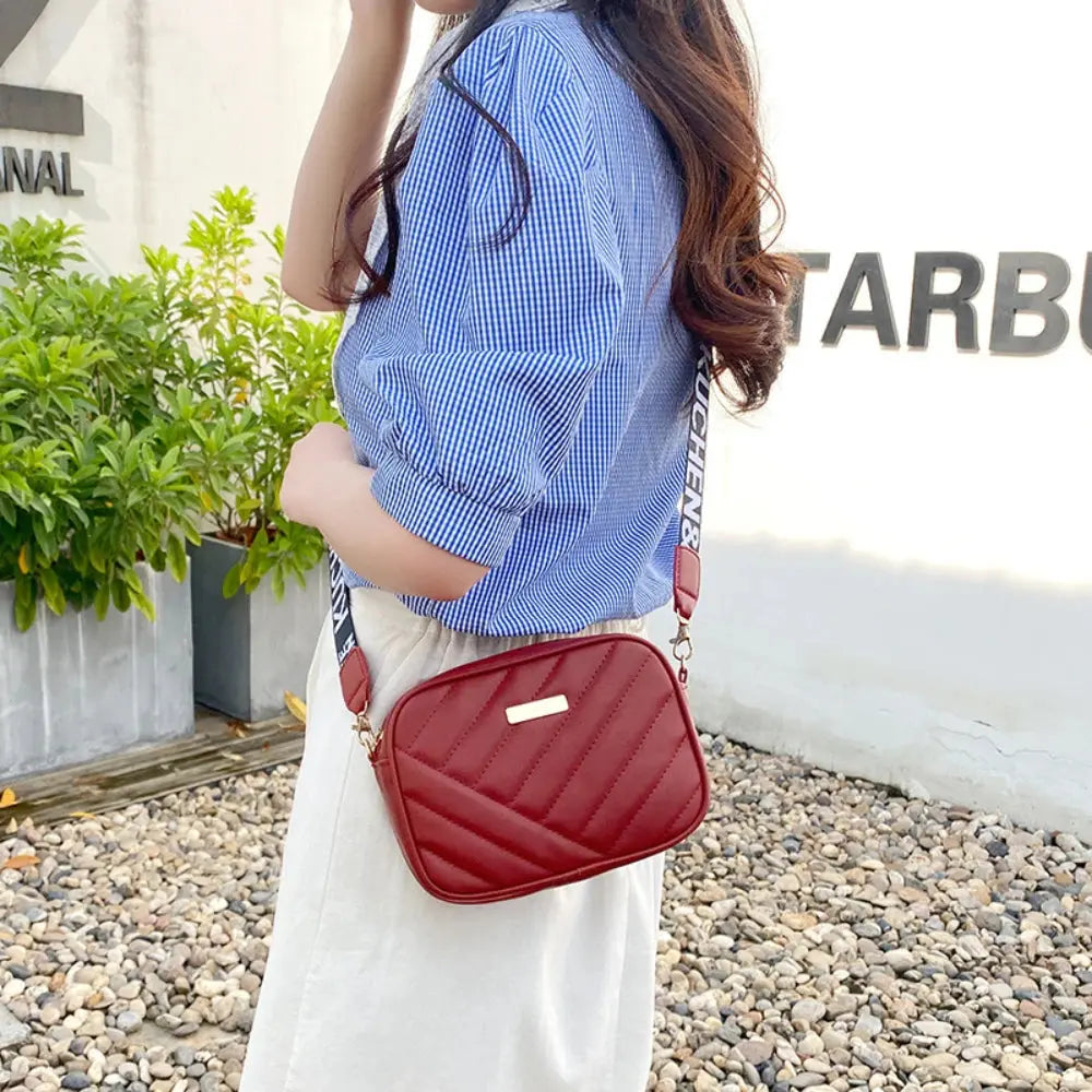 Red high-quality PU shoulder bag for women, casual crossbody messenger style with phone pocket and stylish design.