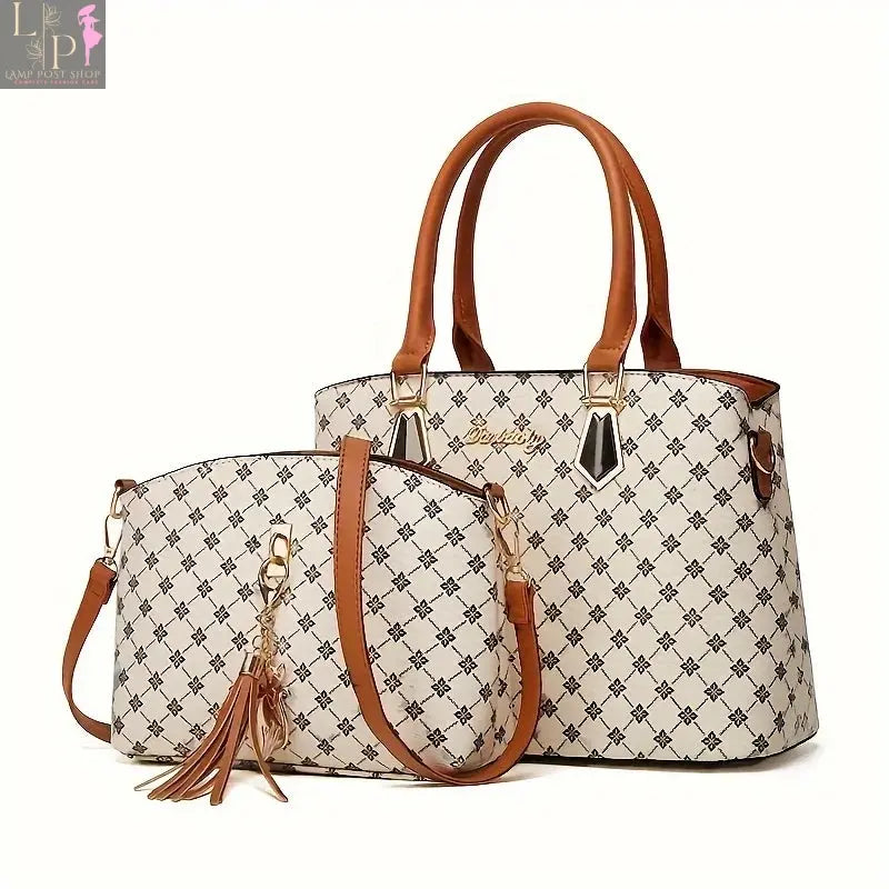 White stylish Korean-style women's shoulder bag, versatile messenger bag perfect for everyday use and casual outings.