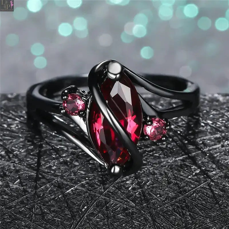 Elegant black and gold crystal ring for women with white crystals, perfect as a mother gift jewelry piece.