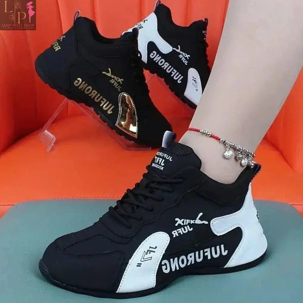 White women's summer sneakers with lace-up design, platform soles, casual sports style, suitable for walking and everyday wear.